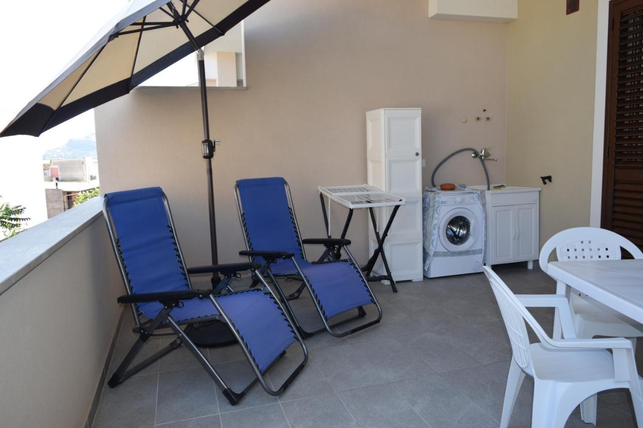 Casa Vacanze Lombardo Santa Teresa Di Riva Eksteriør bilde