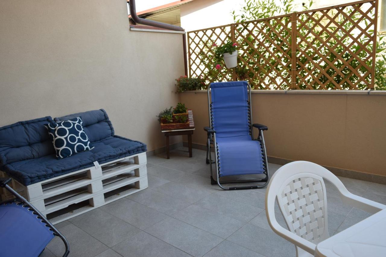 Casa Vacanze Lombardo Santa Teresa Di Riva Eksteriør bilde
