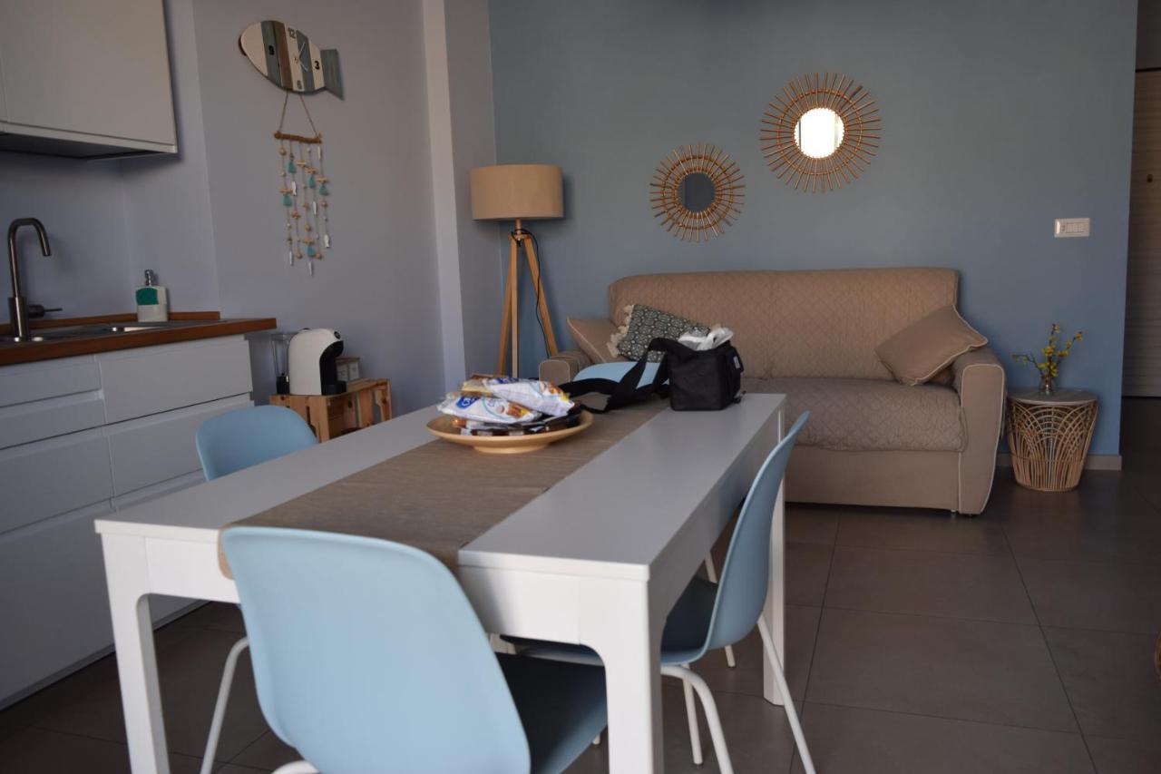 Casa Vacanze Lombardo Santa Teresa Di Riva Eksteriør bilde