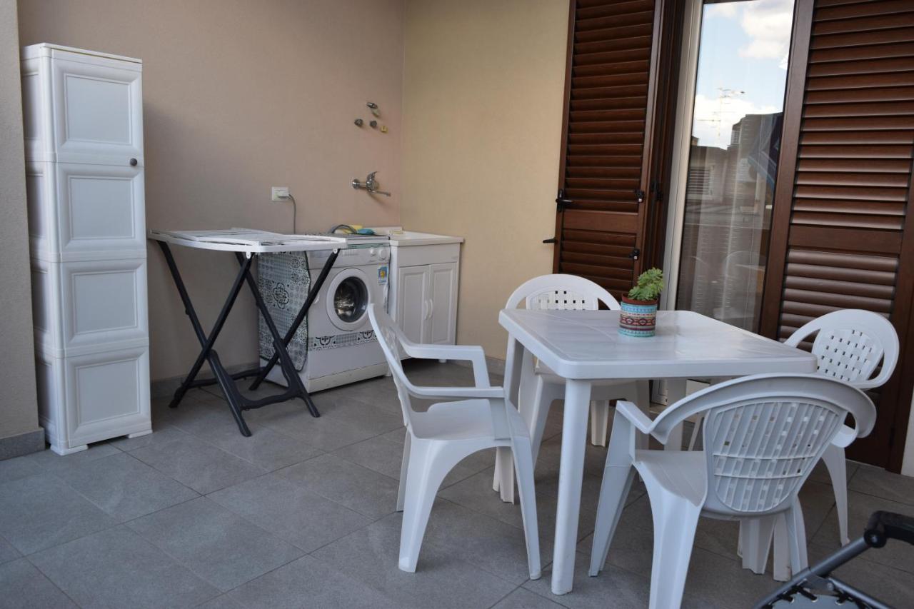 Casa Vacanze Lombardo Santa Teresa Di Riva Eksteriør bilde