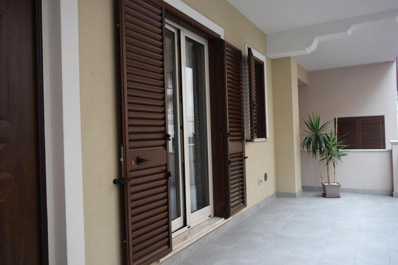 Casa Vacanze Lombardo Santa Teresa Di Riva Eksteriør bilde