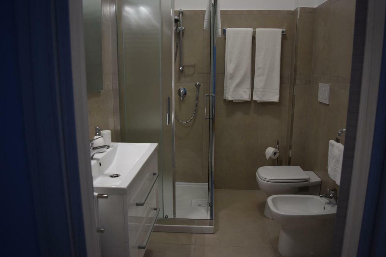 Casa Vacanze Lombardo Santa Teresa Di Riva Eksteriør bilde