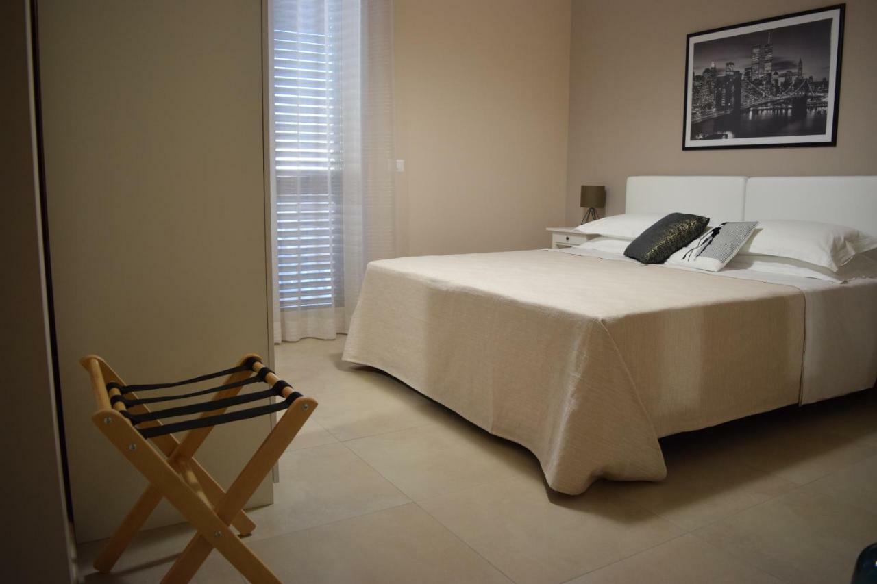 Casa Vacanze Lombardo Santa Teresa Di Riva Eksteriør bilde