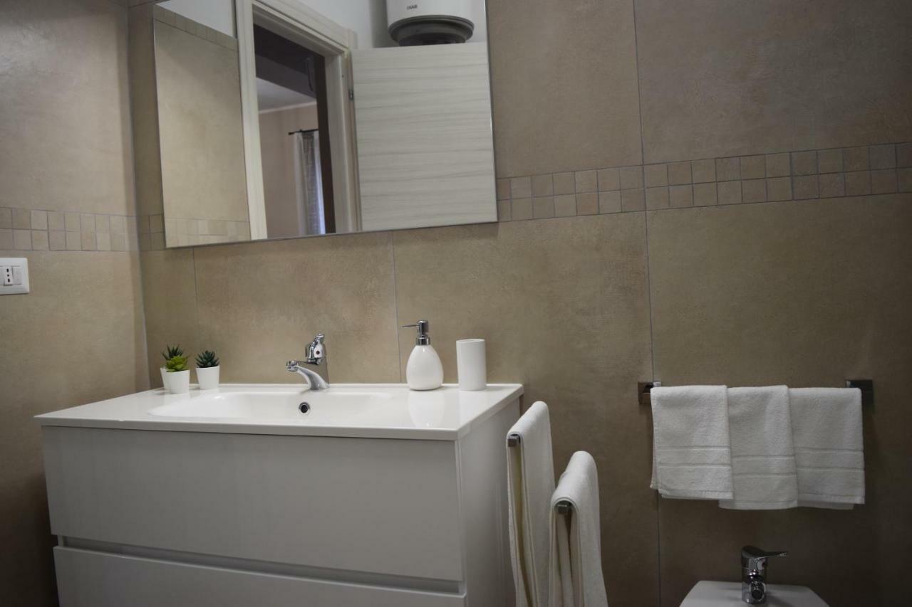 Casa Vacanze Lombardo Santa Teresa Di Riva Eksteriør bilde