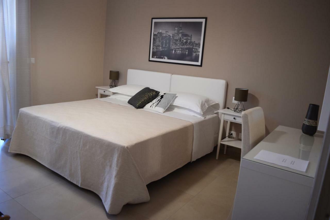 Casa Vacanze Lombardo Santa Teresa Di Riva Eksteriør bilde